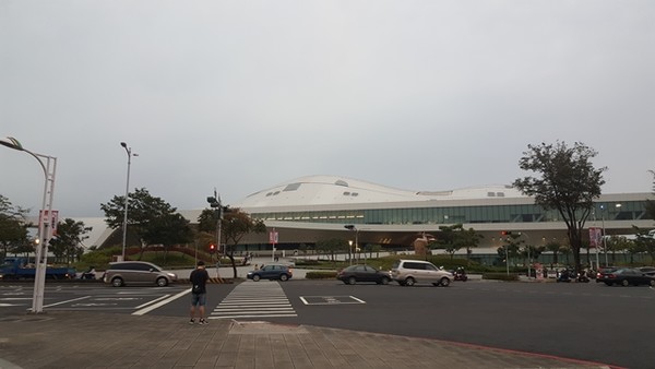 웨이우잉 National Art Center 전경