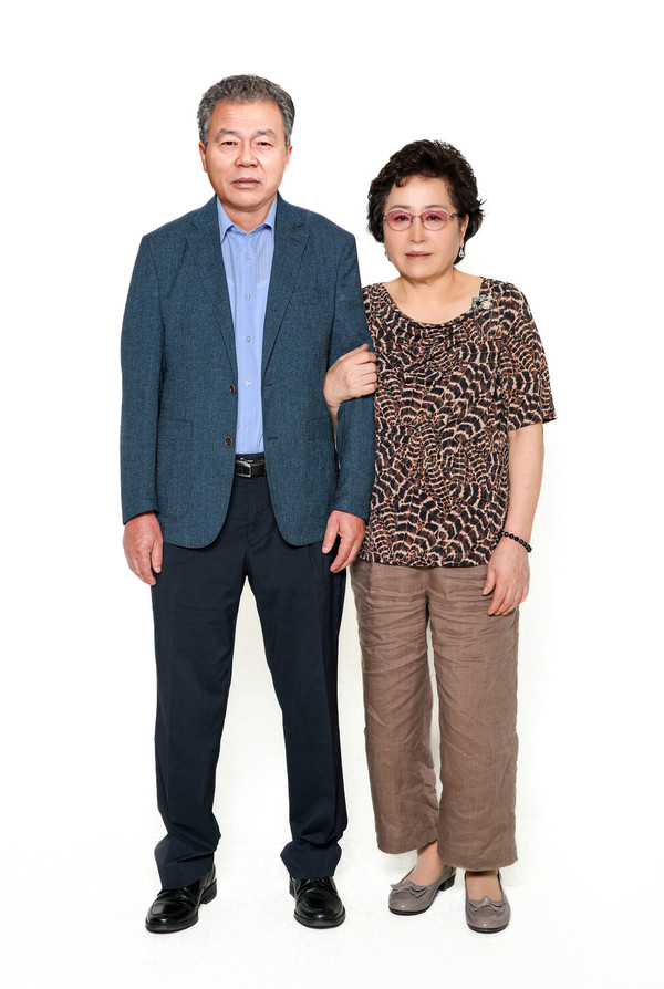 고 양회성(왼쪽)씨와 부인 김영덕씨. 백소아 박종식 기자
