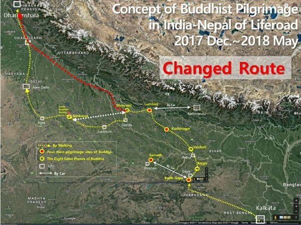 빨간색이 변경된 코스다. 거의 직선에 가까운 900km를 두 달 동안 걸으면 달라이라마가 계신 다람살라까지 갈 수 있다. @생명탈핵실크로드 순례단