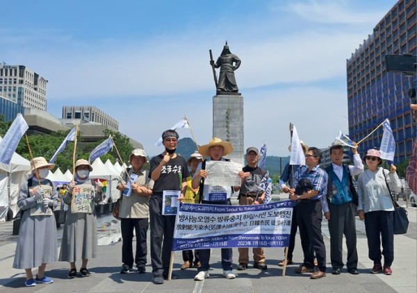 2023년 6월18일 오전, 86일간의 한일대장정 출발 첫걸음은 광화문네거리의 이순신 장군 동상과 함께했다. @한일시민도보행진단 @한일시민도보행진단