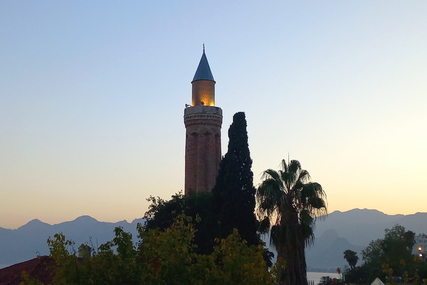 이블리 미나렛 모스크(Yivli Minaret Mosque)