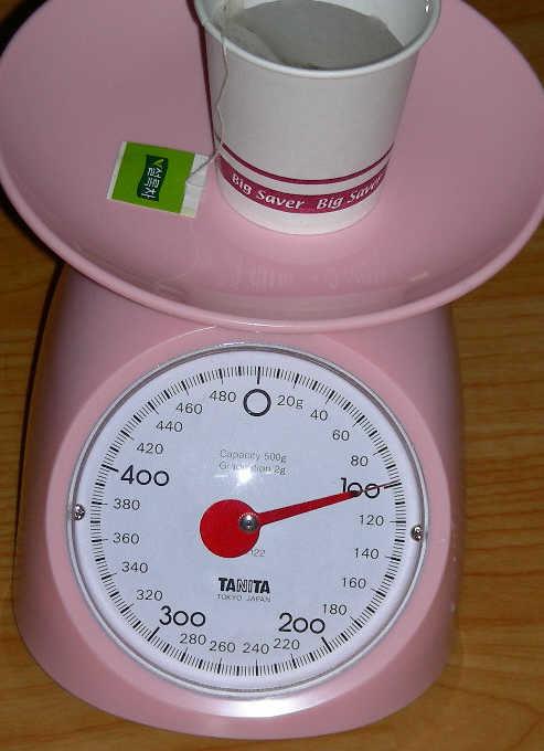 사진 김인수 / 500g 주방 저울 위의 물체 질량이 100g인 경우