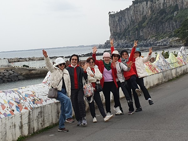 사진 김인수 / 서귀포 난드르 박수기정 / 일곱 선녀의 비상