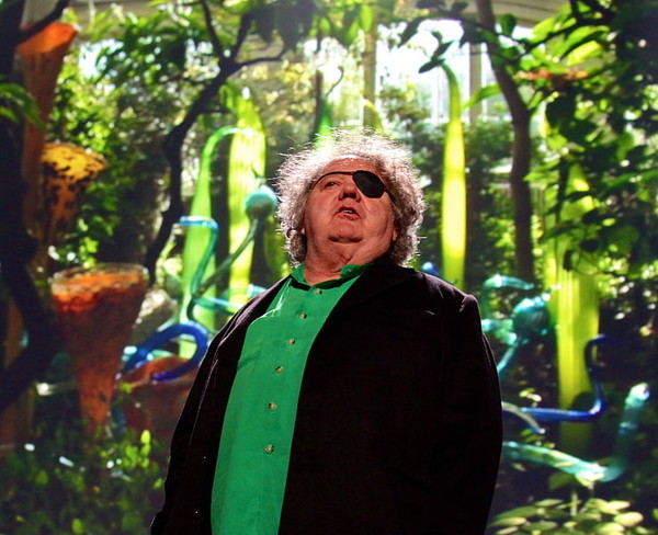 ▲ Dale Chihuly. 2010.(무료 사진 출처 : https://commons.wikimedia.org/wiki/File:Dale_Chihuly_at_TED.jpg)