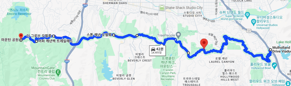 ▲ 파란 줄이 '멀홀랜드 드라이브' (이미지 출처 : 구글 지도)