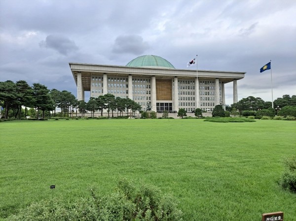 국회의사당 전경(출처 : 하성환)