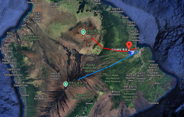 ▲ 빨간 선이 마우나 케아에서 나온 용암이 와일루쿠 강을 형성한 길, 파란 선이 카우마나 동굴 형성 길