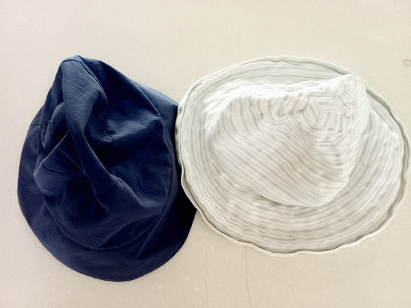 ▲ 잃어버릴 뻔했던 내 두 모자. 