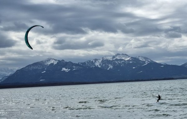 찍고 나니 꽤 멋진 장면이다.