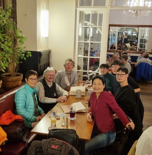 도착후 환영해준 뮌헨지역의 동포들과 함께. 