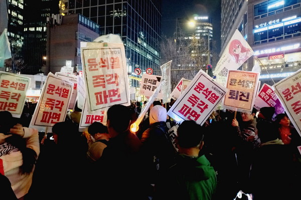 ▲ 헌재는 이 젊은 노동자연대의  외침을 들어라. 