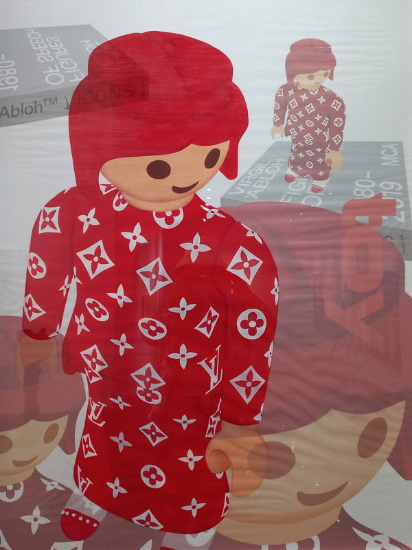 ▲ <Amuse 23> / 2025년 작 / 비단 채색, 혼합재료