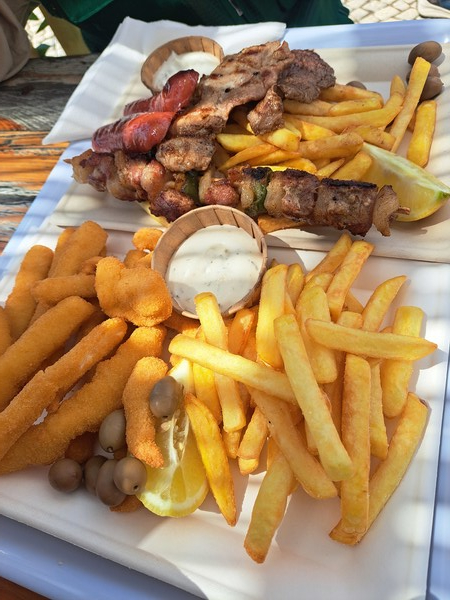 사진 정선자 / 대발견기념비 가까이에서 ‘발견’한 포르투갈 길거리 음식