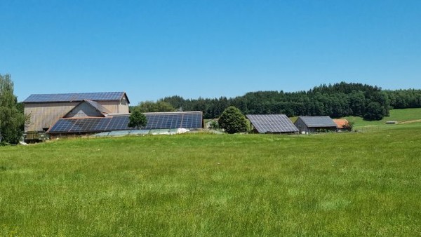 이런 알뜰한 태양광은 독일이라야 볼 수 있다.