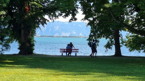 알프스입구의 커다란 호수 보덴제(Bodensee)에 도착한다.