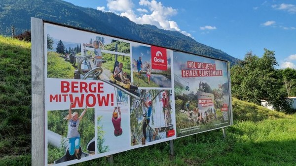 소국 리히텐슈타인으로 접어든다. 아이들을 중시하는 동네의 분위기를 보여준다.