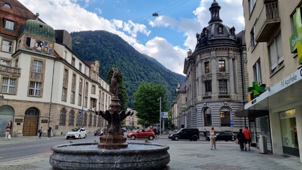 이윽고 알프스의 중심도시 Chur에 도착했다. 아름다운 도시다.