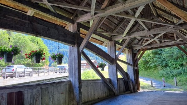 마르틴 루터도 이 다리를 건넜을까.