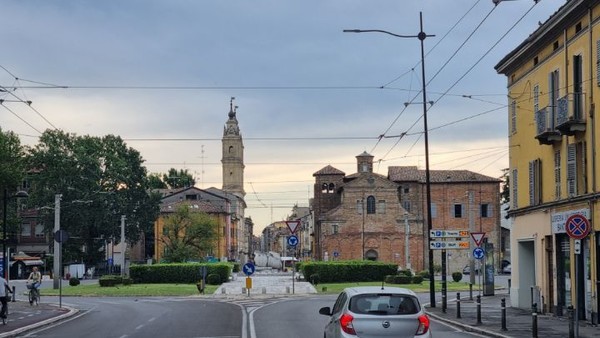 Parma시로 접어든다. 이 도시는 맛의 도시로 유명하다.