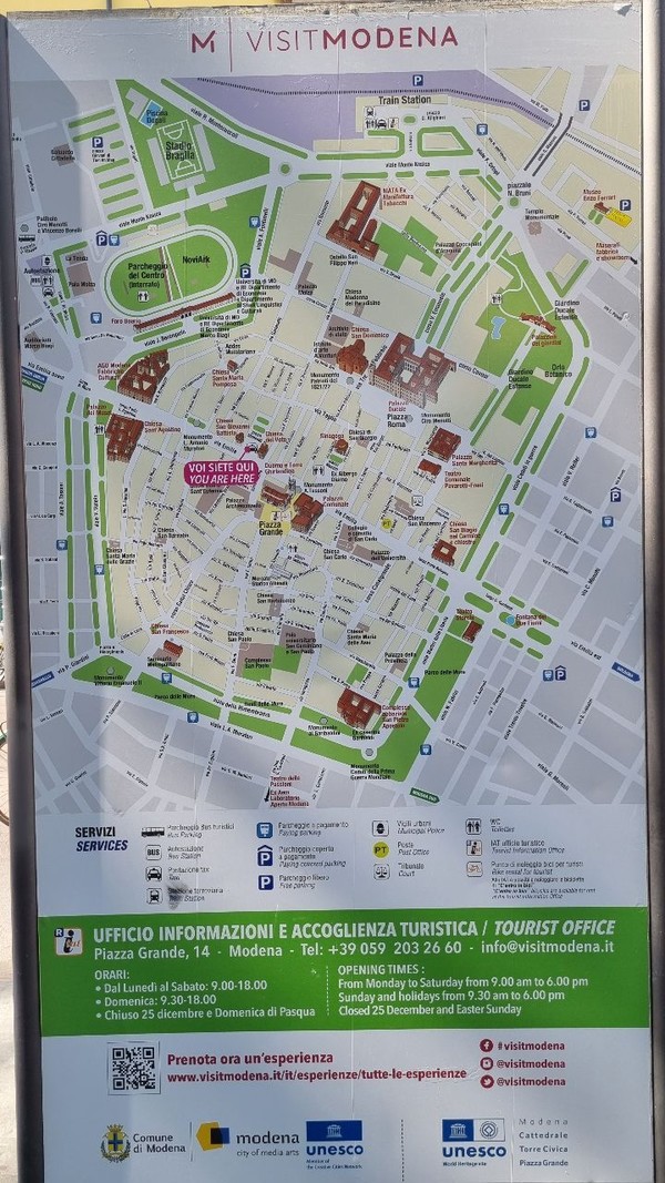 그러고 보니, 페라리나 람보르기니 같은 명차도 모데나에서 만들어지고 있다. https://en.m.wikipedia.org/wiki/Modena