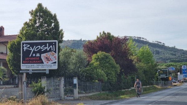 이탈리아에는 일본식당이 자주 보인다. 덕분에 밥 메뉴를 먹을 수 있어서 컨디션 유지에 도움이 된다.